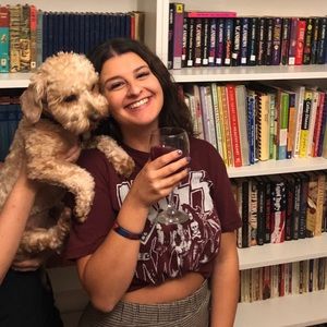 Meet your Posher, Cassandra